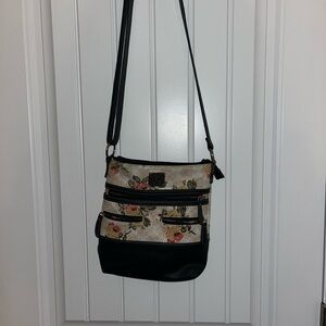 Stone Mountain Leather Co. Heart Desire Cross Body Purse